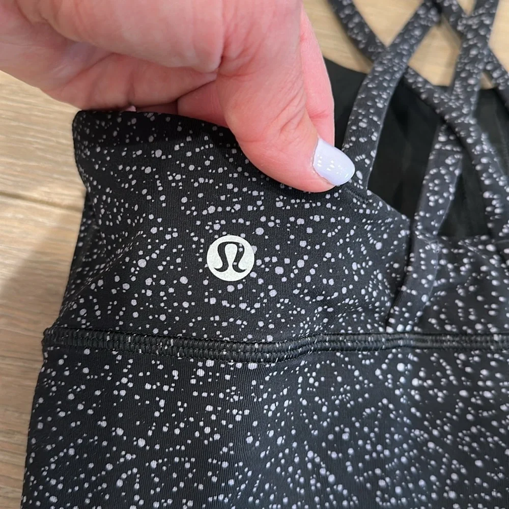 SOULCYCLE X LULULEMON Black Speckle Longline Energy‎ Bra Active Workout Top Sz 6